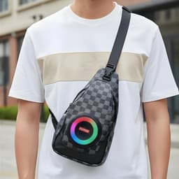 Sac à Bandoulière avec Haut Parleur Bluetooth Rechargeable RGB CH-M818 – حقيبة رجالية مع مكبر صوت بل 2
